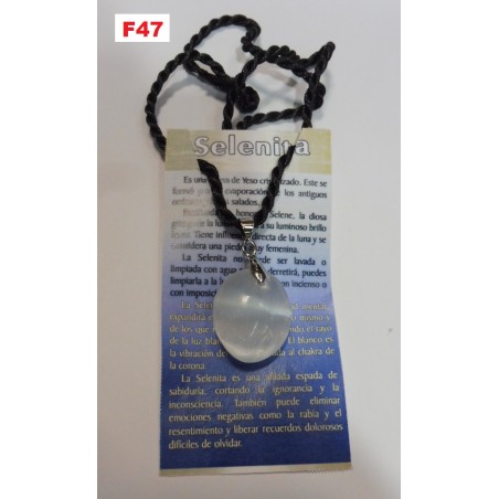 Pendente Selenita Oval com cordão